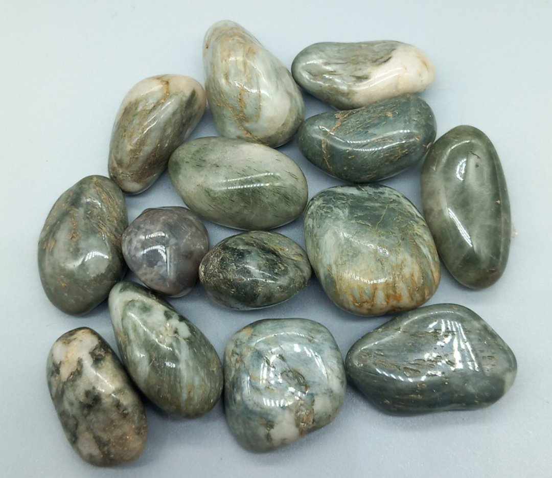 Kattøye / Chrysoberyl / Cat`s eye