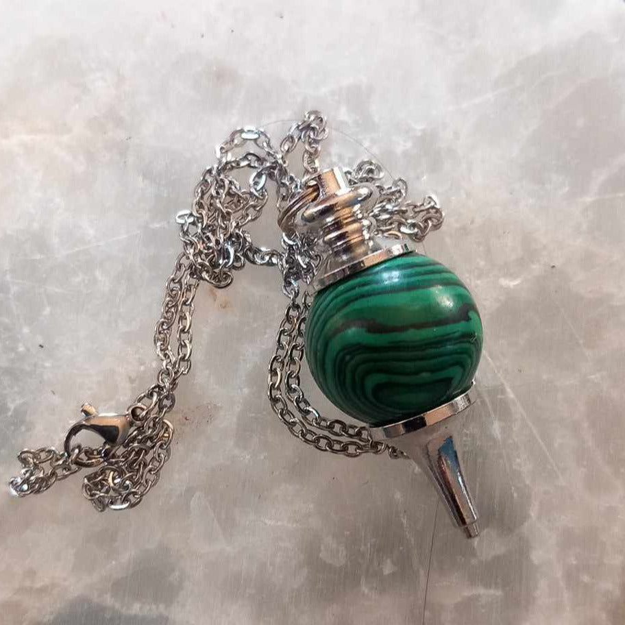 Kunstig malakitt Pendulum.