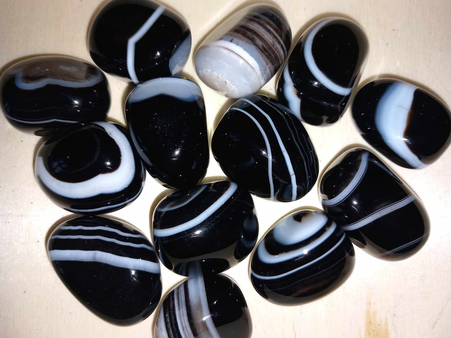 Svart båndagate / Black Banded Agate
