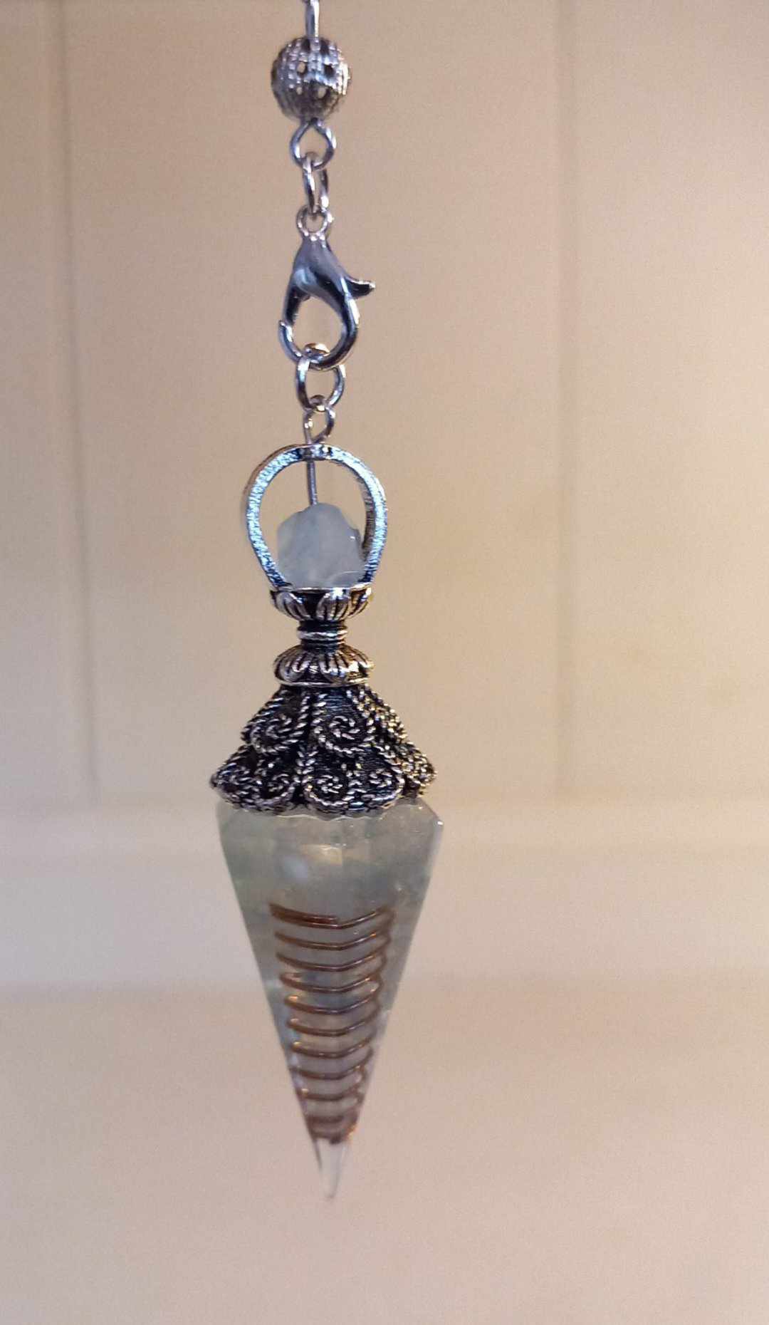 Akvamarin oregone penduluims