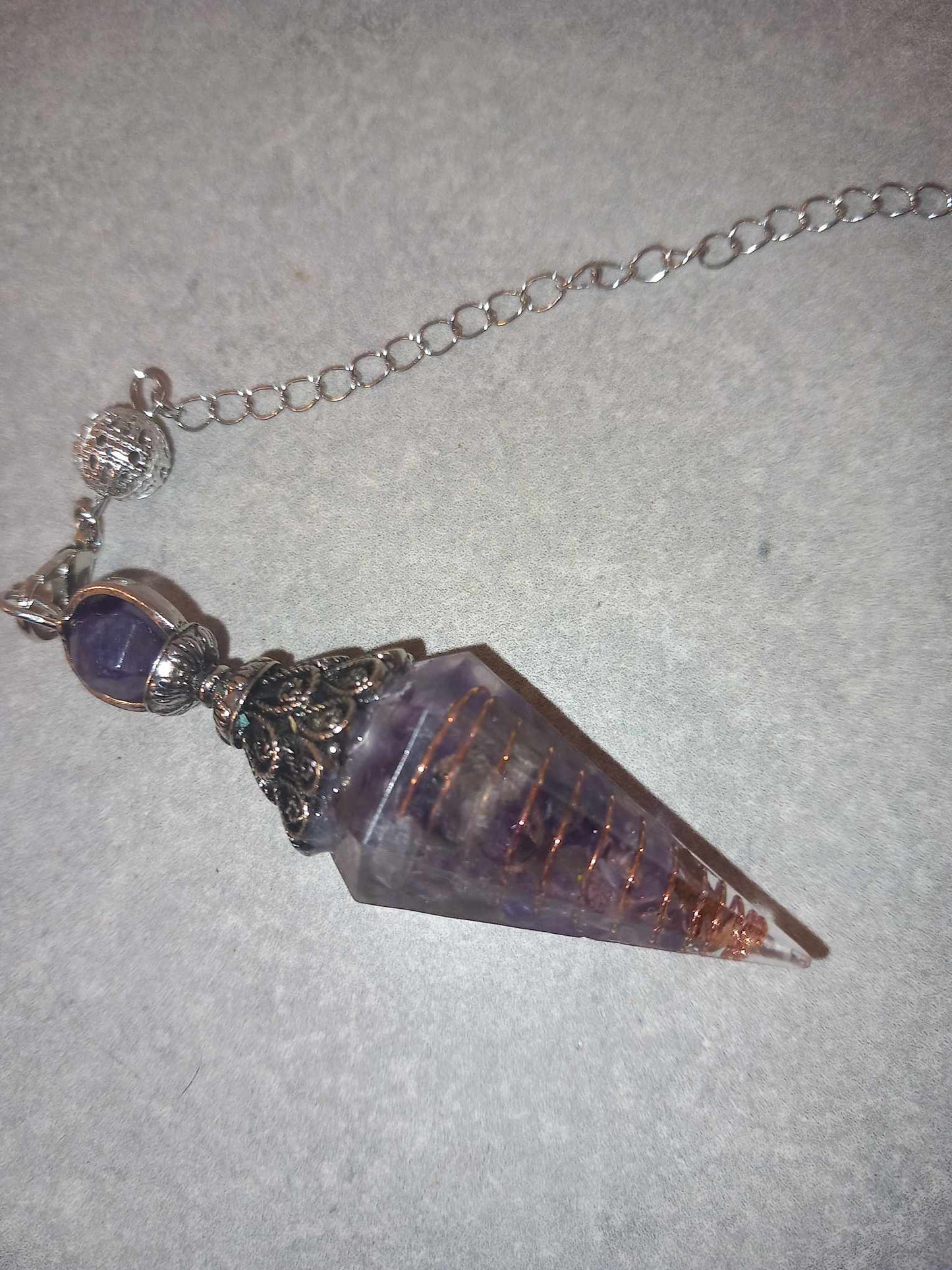 Ametyst oregone pendulims