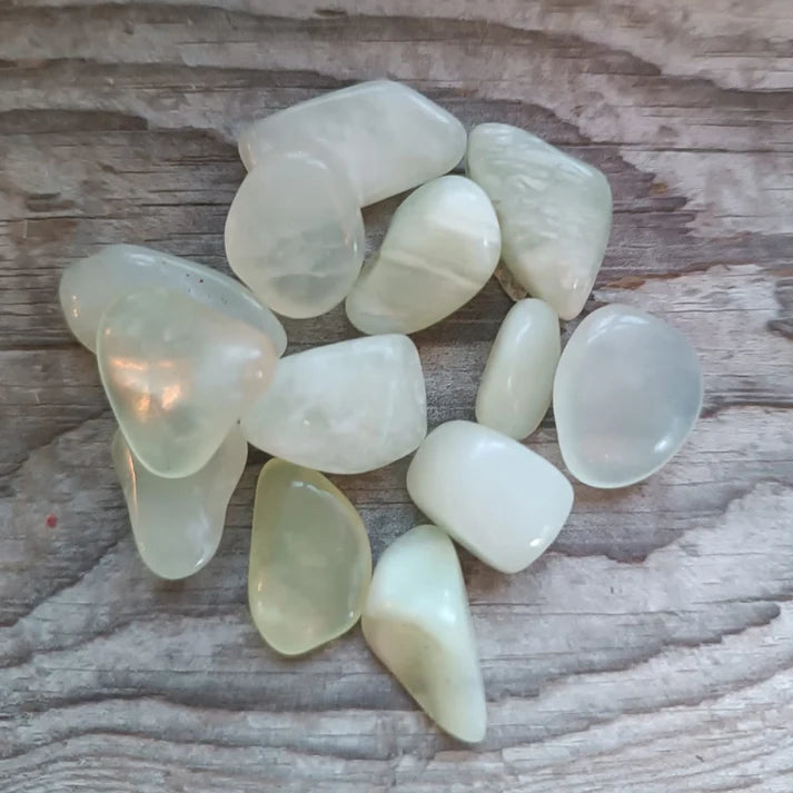 Lys grønn jade / Light Green Jade