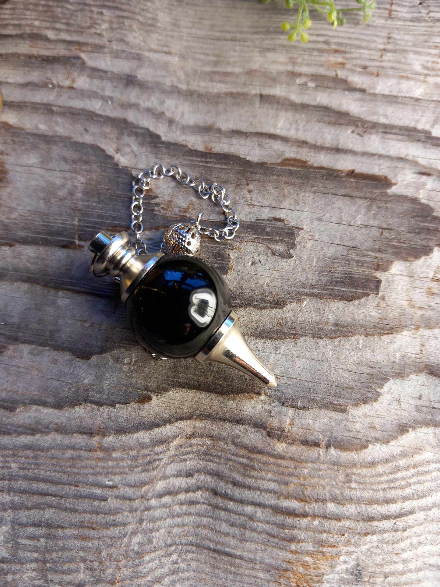 Svart Agat Pendulum