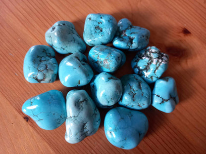 Magnesite. Mariposite