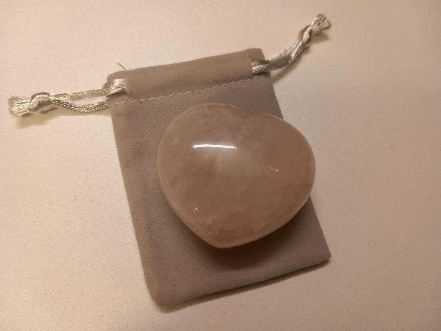 Rosenkvarts hjerte / Rose quartz heart