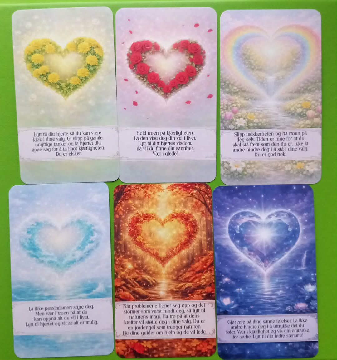 Englehjerter. Norske orakelkort med englebudskap.